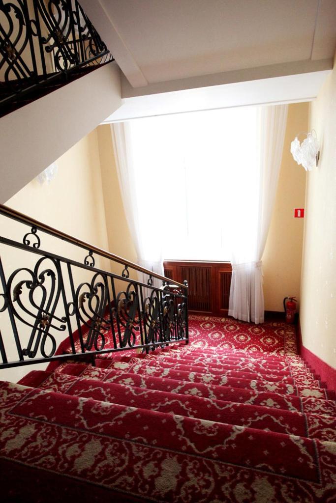Hotel Плоцк Екстериор снимка