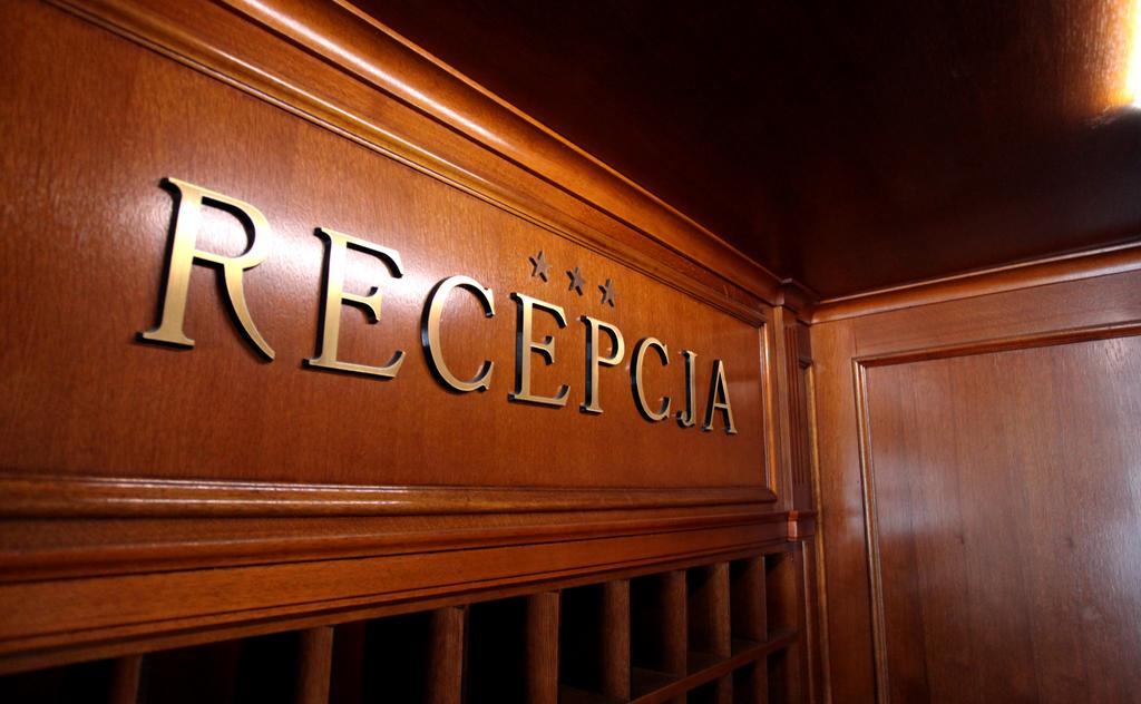 Hotel Плоцк Екстериор снимка
